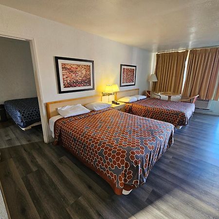 Heritage Inn Милпитас Экстерьер фото