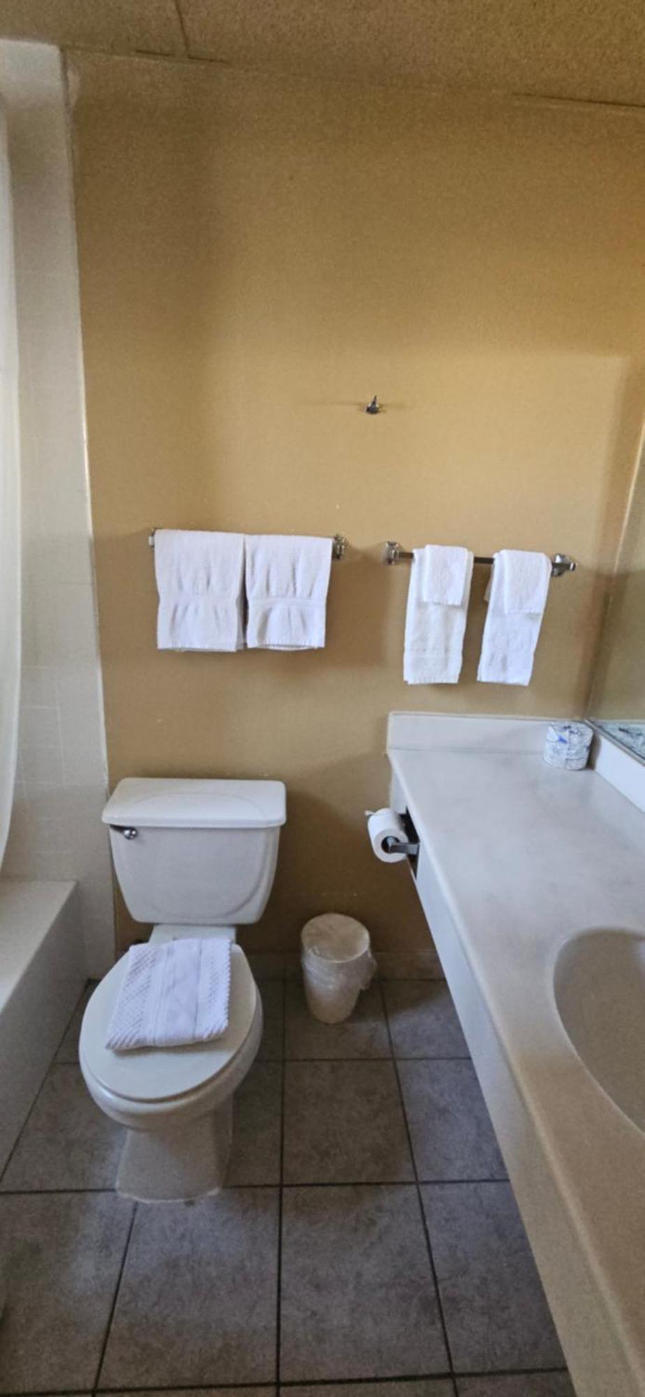 Heritage Inn Милпитас Экстерьер фото