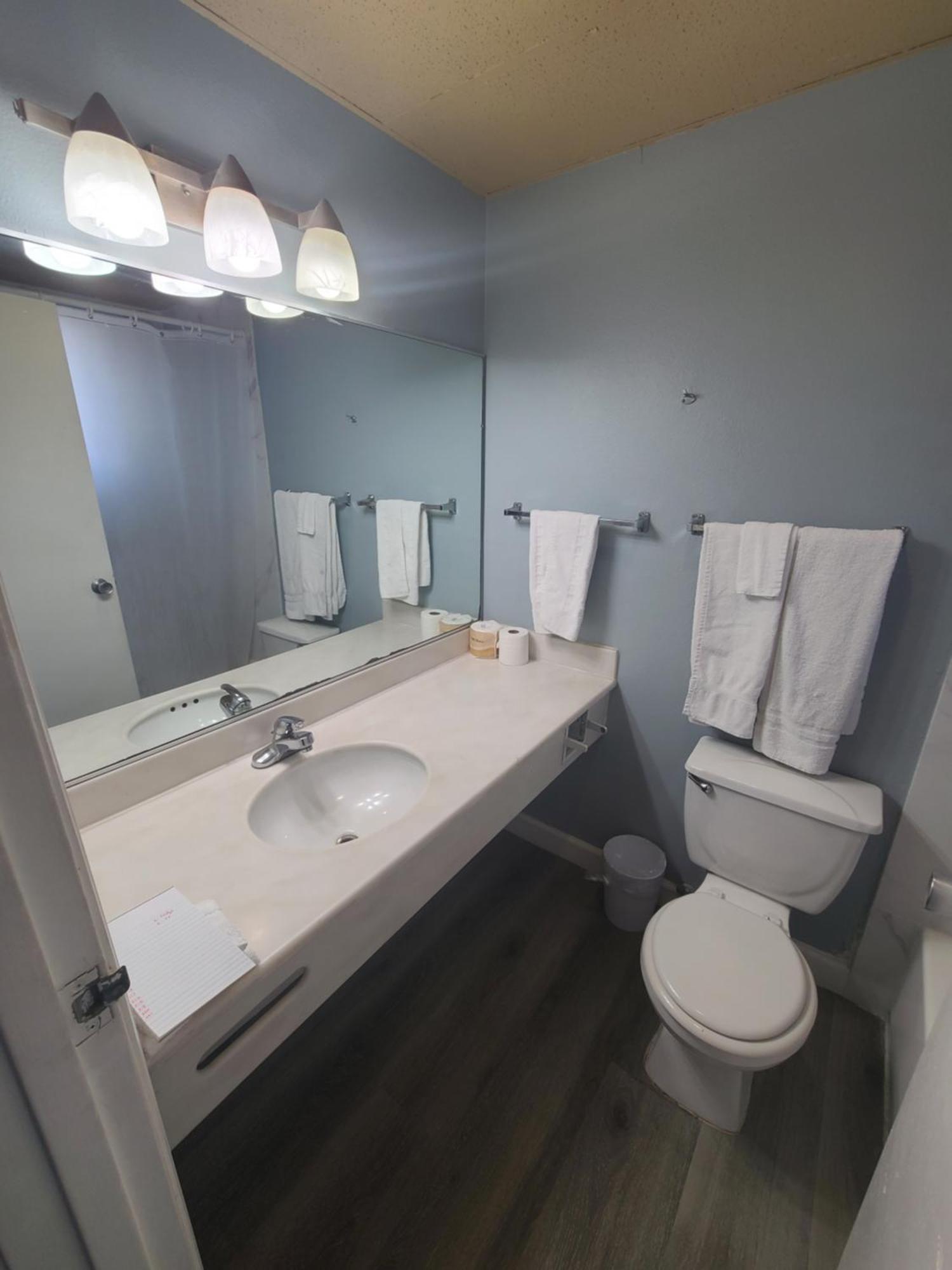 Heritage Inn Милпитас Экстерьер фото